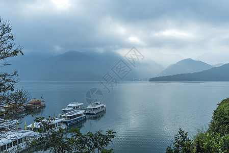 日月潭码头日月潭台湾著名的旅游景点背景图片