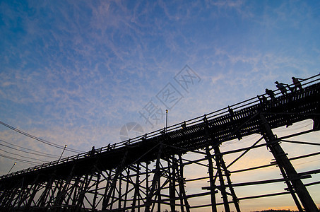 世界上最长的木桥图片