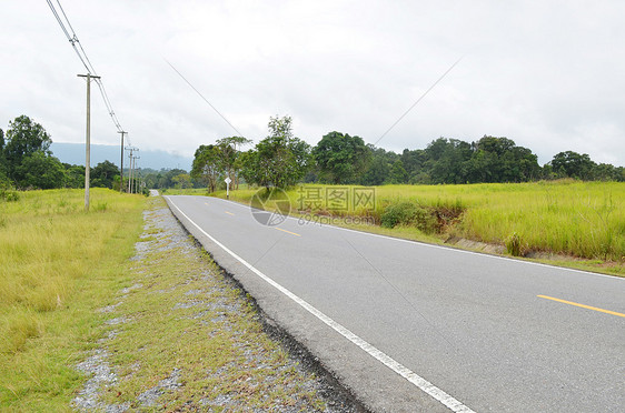 农村沥青道路路段图片