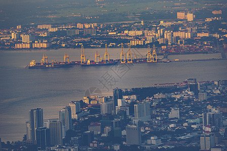 槟城日出货运码头船厂物流运输图片