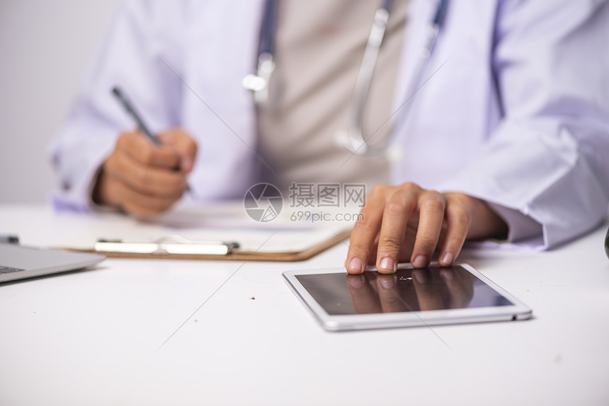 医生纸上手工书写处方高清图片下载 正版图片 摄图网