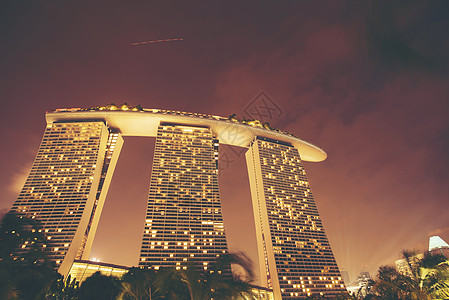 黄昏的新加坡城市景观新加坡商业现代建筑景观围绕码头湾黄昏,图片