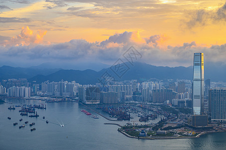 香港维多利亚峰上的维多利亚港日出图片