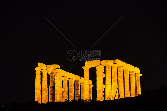 古希腊海神波塞冬神庙的夜景废墟希腊海角索尼翁希腊波塞冬之庙夜间,索尼奥角图片