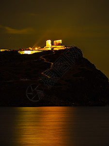 古希腊海神波塞冬神庙的夜景废墟希腊海角索尼翁希腊波塞冬之庙夜间,索尼奥角图片