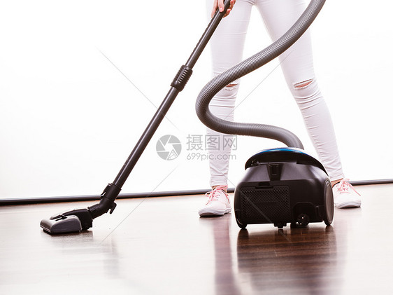 家庭清洁工具设备,内务职责女人的腿吸尘器女人的腿吸尘器图片