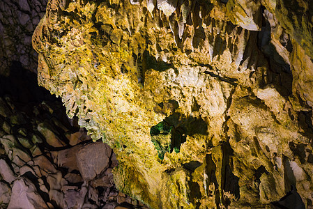 令人印象深刻的钟乳石石笋迪鲁洞穴的希腊目的地自然美马尼,拉科尼亚,希腊希腊迪鲁洞穴的钟乳石石笋图片
