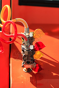 红色黄色空气连接软管的机械工业细节图片