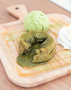 绿茶熔岩蛋糕,冰淇淋绿茶酱图片