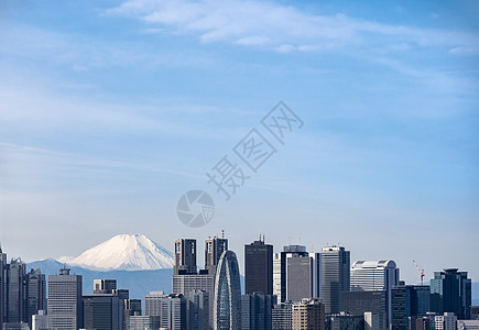 富士山与东京天际线摩天大楼新宿病房东京取自东京邦约市民中心天文台天空台图片