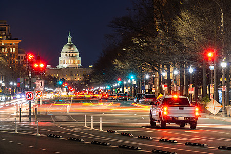 美国国会大厦日落沿街道华盛顿特区,美国图片