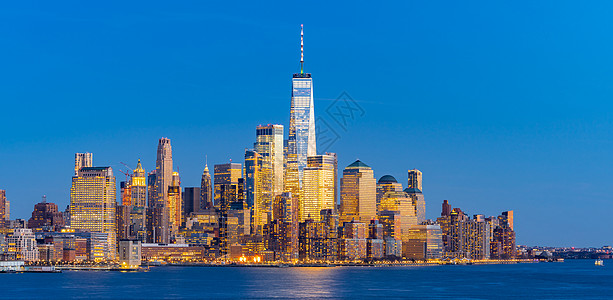 全景鸟瞰纽约市曼哈顿天际线城市景观黄昏新泽西图片