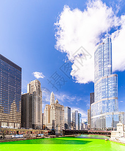 芝加哥天际线建设沿绿色染色河芝加哥河帕特里克节芝加哥市中心美国图片