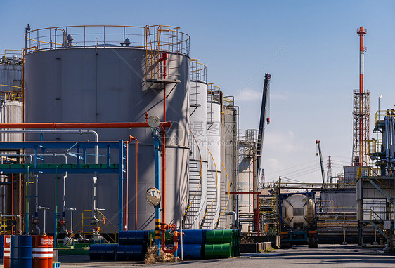 日本川崎石油化工厂管道结构图片