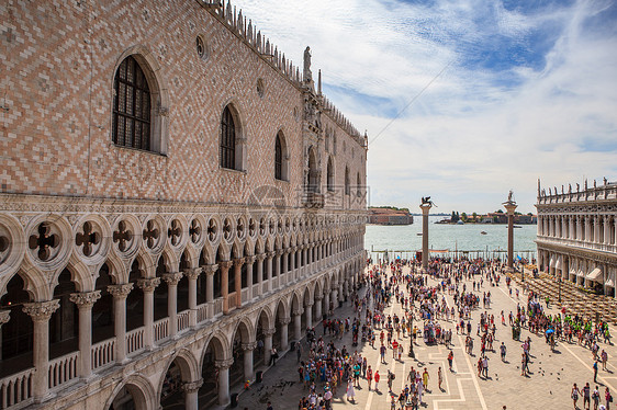 威尼斯大多数参观著名广场的照片马可广场,来自意大利威尼斯的马可大教堂威尼斯的多日宫图片