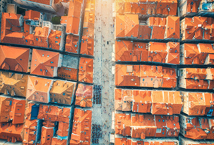 克罗地亚杜布罗夫尼克夏季日落时橙色屋顶的房屋的鸟瞰图老城美丽建筑的顶级景观历史中心,建筑物,步行的人街上旅行图片