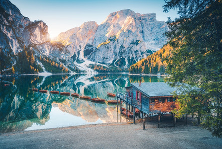 水面反射照片-水面反射背景-水面反射摄影图片下载-摄图网