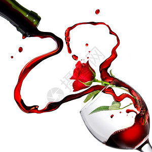 把红酒倒在酒杯里把红玫瑰和白玫瑰隔在一起图片