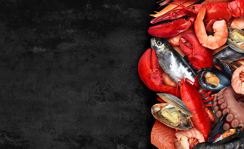 海鲜背景和新的贝类食物如龙虾蒸烤蛤贝壳虾和螃蟹章鱼作为一天美食晚餐的海洋渔获量以复制空间为合成图像图片