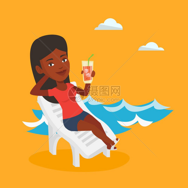 坐在沙滩椅上喝着鸡尾酒的非裔女子图片