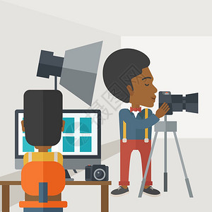 电脑剪辑微笑的摄影师和剪辑师插画