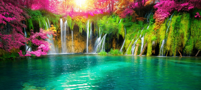 克罗地亚的美丽小溪图片