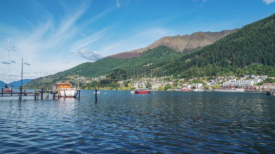新西兰著名的奎斯敦湖旅游中心图片