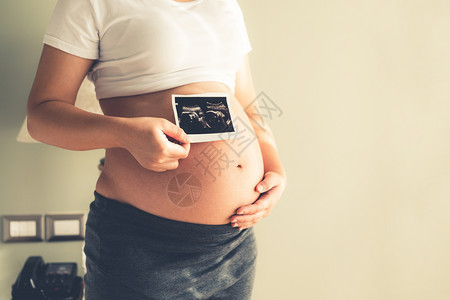 孕妇在怀期间有婴儿产妇前护理图片