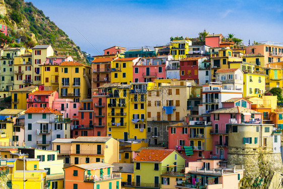 意大利以北的一个美丽小城镇图片