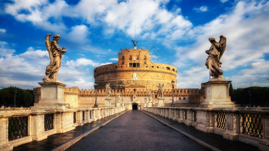 意大利著名的旅游景点卡斯特桑安其罗曾经是最高的罗马建筑图片