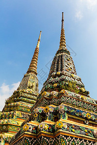 泰国寺庙的塔建筑图片