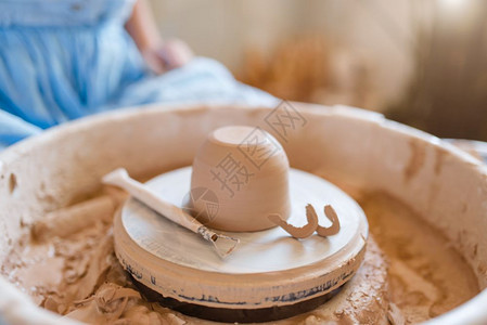 手制陶瓷工艺品用粘土制作的餐具传统爱好图片