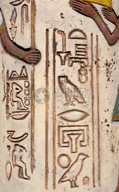纵列上的古埃及壁画图片