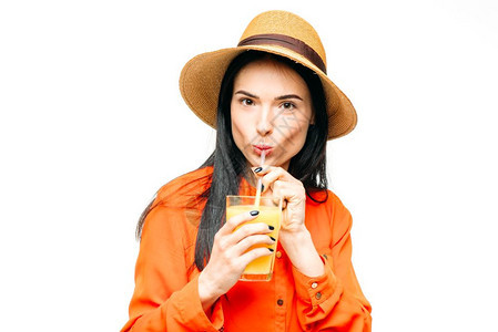 美女喝着美味的果汁背景图片