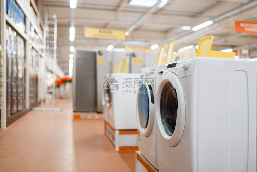 ‘~电子商店的器家用在超市的营销电子商店的新洗衣机没有人  ~’ 的图片