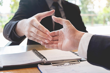 谈判握手背景_谈判握手摄影图片_谈判握手壁纸_摄图网