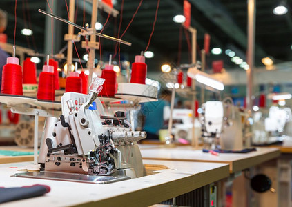 缝纫工厂的设备制造高清图片素材