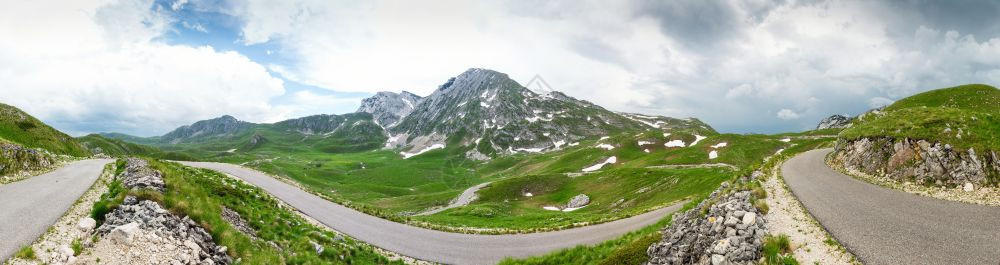 美丽的山峰全景蒙泰格罗图片