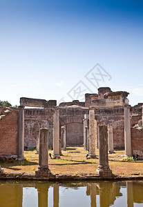 亚德里纳别墅的罗曼柱子图片