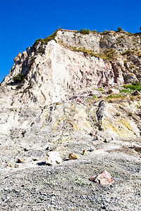 索法塔拉地区火山坑仍在活动图片