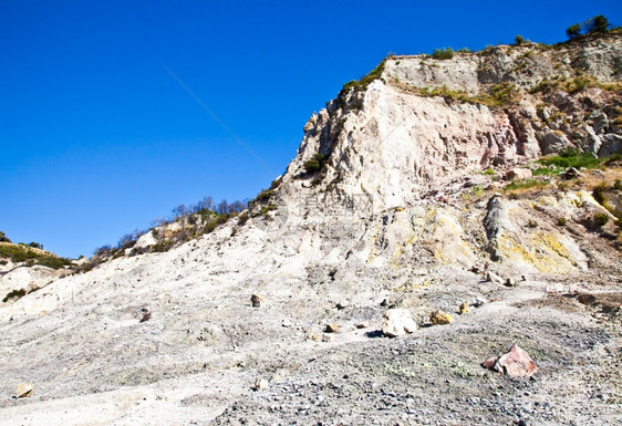 索法塔拉地区火山坑图片