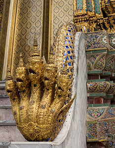大宫殿位于泰国的邦科克大宫殿内含多头长的纳加或眼镜蛇图片