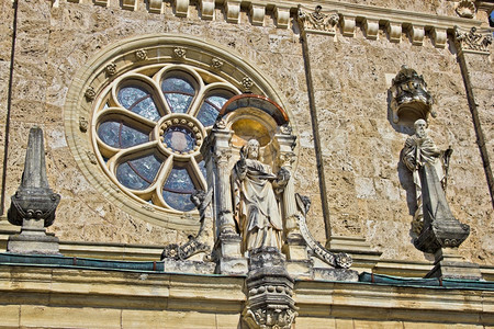 教堂建筑细节窗户和圣像MarijBstrcaoti图片