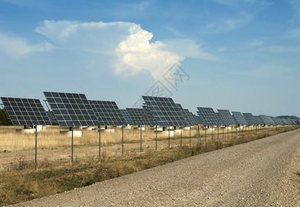 工业公园太阳能电池板图片