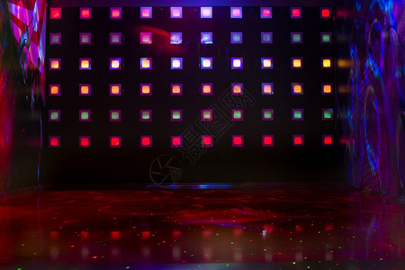 迪斯科有多彩的灯光跳舞图片