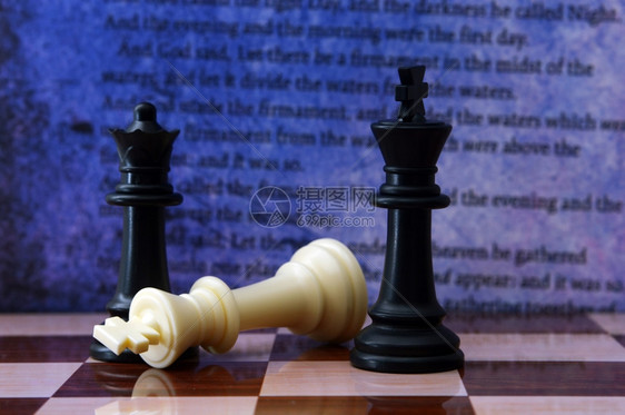 格伦格背景下的国际象棋图片
