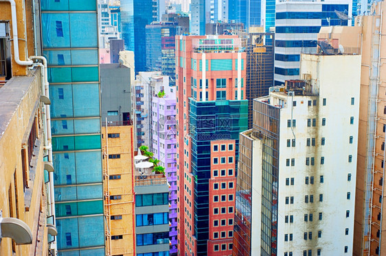 香港有104公里的陆地面积和70万人口的香港是世界上人口最多的地区之一图片