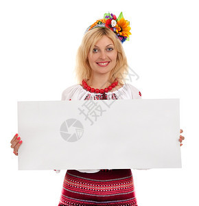 身着乌克兰国服的妇女图片