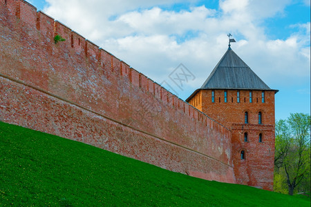 克里姆林和塔的红砖墙瓦利基诺夫戈罗德俄斯图片