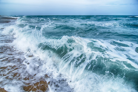 海景浪和沙滩风景图片